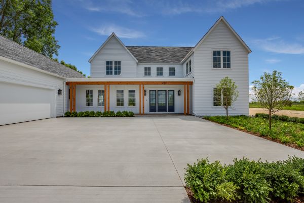 Concrete Driveway Service in Olathe