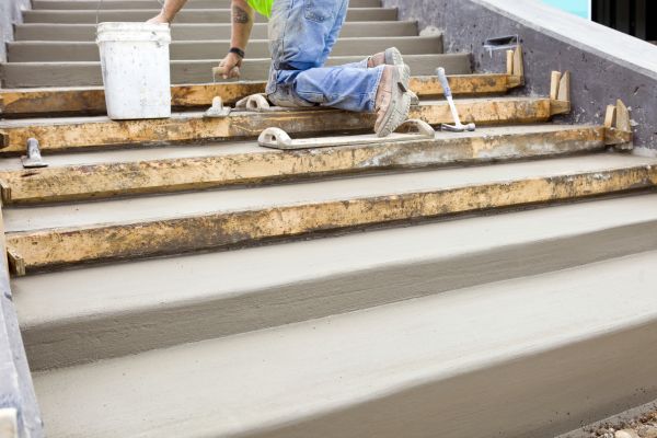 Concrete Steps Pouring in Olathe
