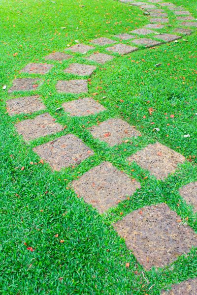 Backyard Pathway Construction in Olathe